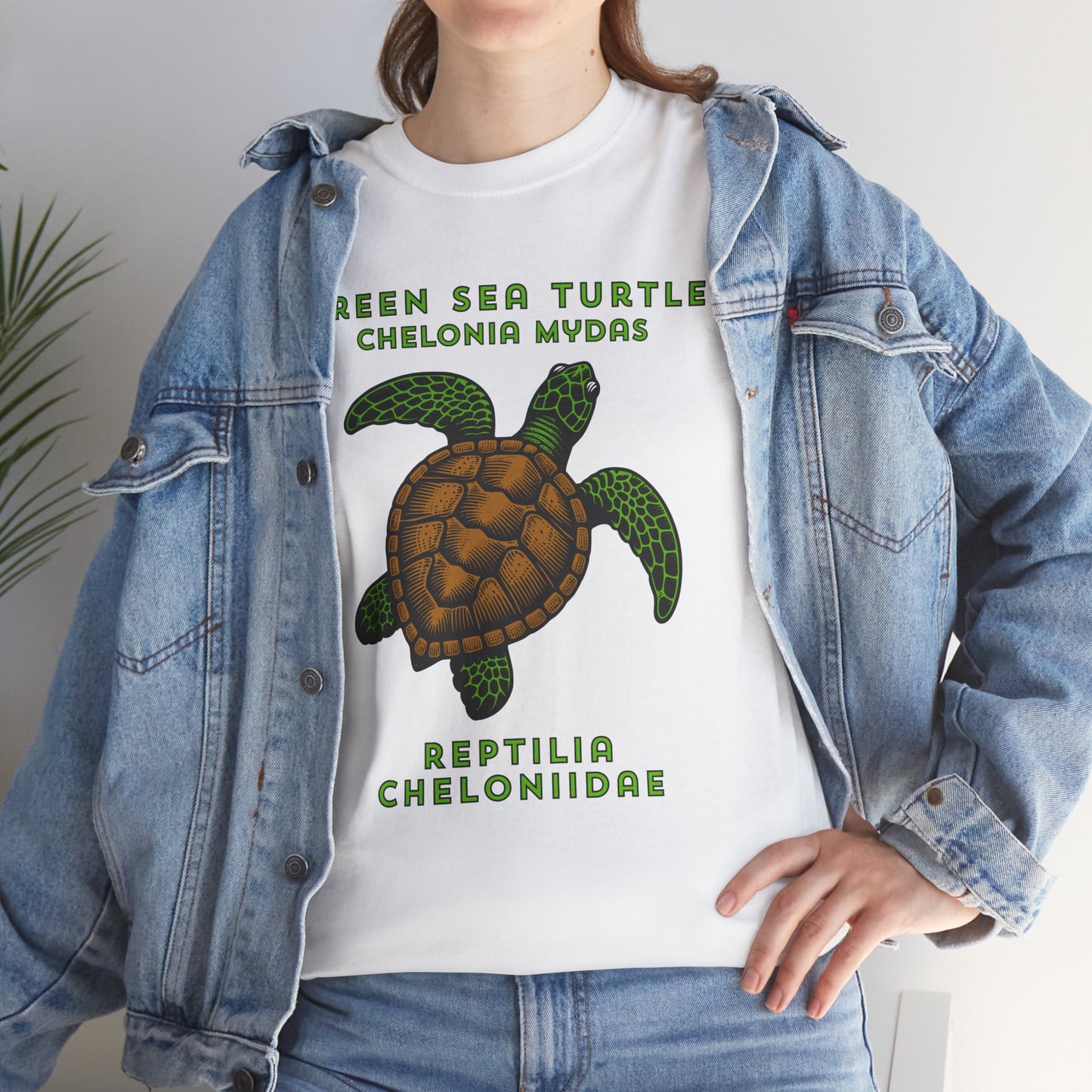 Green Sea Turtle with Scientific Names T-shirt