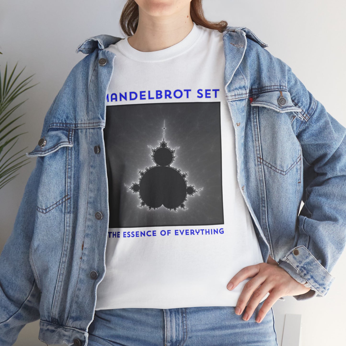 Mandelbrot Set - The Essence of Everything v3 T-shirt