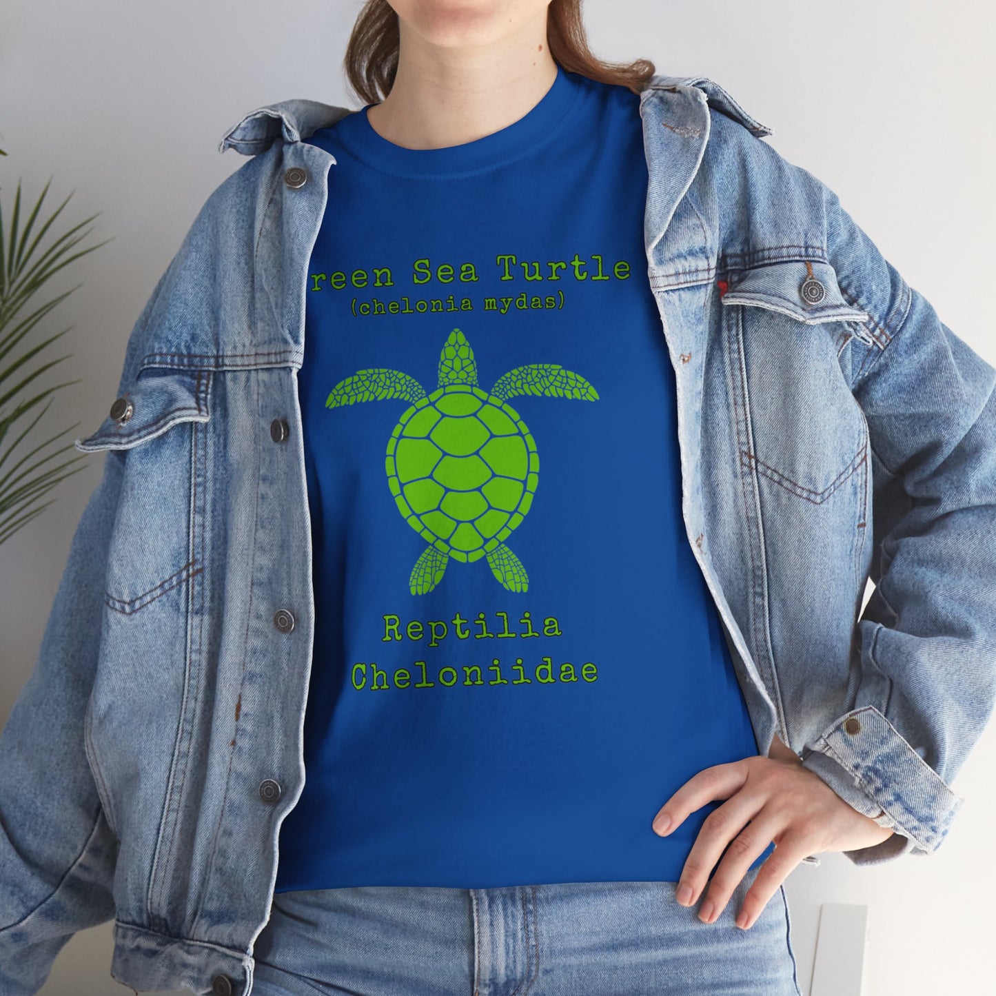 Green Sea Turtle with Scientific Names T-shirt